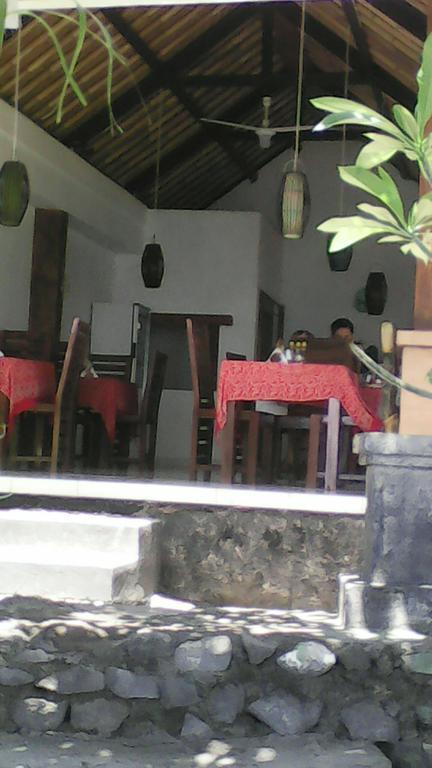 Beten Enjung Home Stay&waroeng Amed Exterior foto